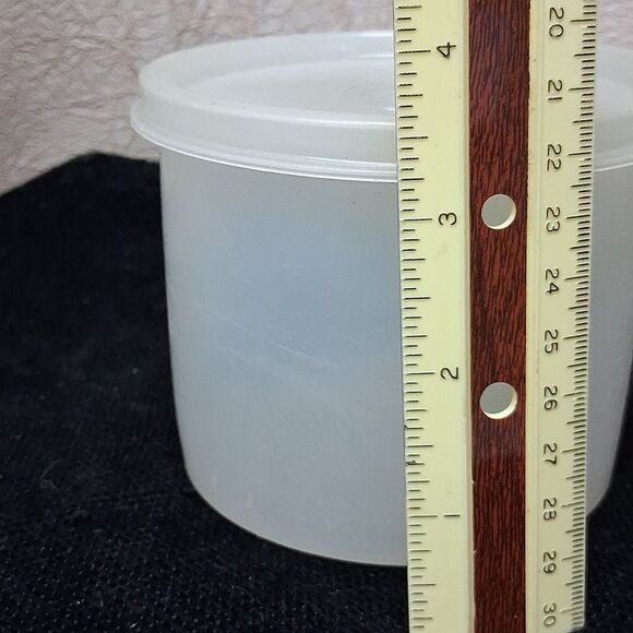 3 pc. Tupperware bowl, and storage containers. - Picture 9 of 13